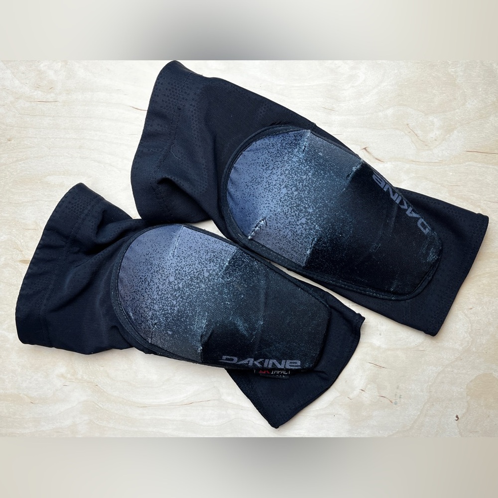 Dakine Slayer Knee Pads large